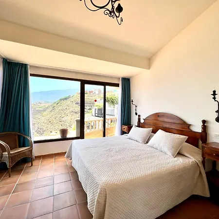 Lägenhet Two Bedrooms With Stunning Views *