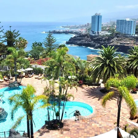 Two Bedrooms With Stunning Views Lejlighed