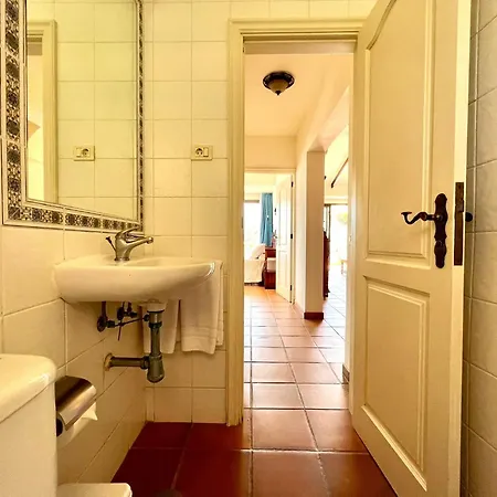 Two Bedrooms With Stunning Views Lejlighed